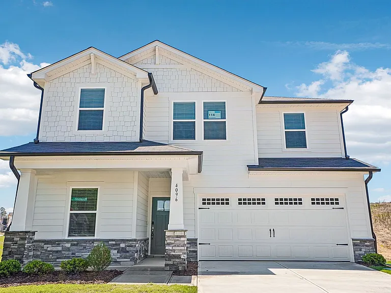 4096 Rosebush Dr — Photo 3