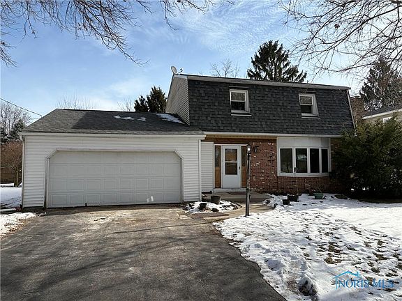 2nd image of 622 Pasteur Ave