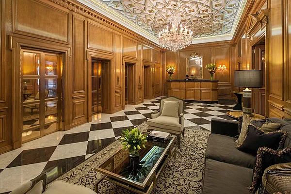 Sold by Compass | media 6