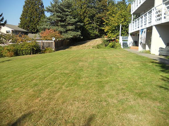 2nd image of 10224 NE 62nd St APT 11