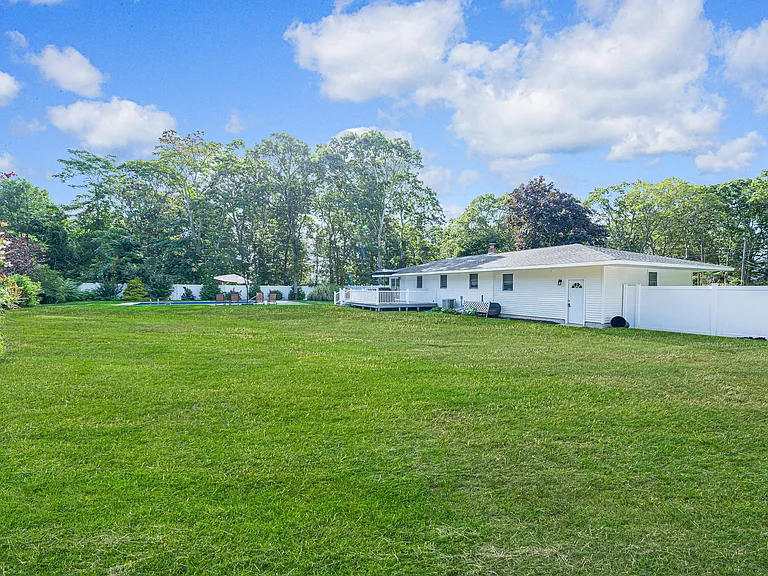 6 Rolling Hill Rd — Photo 25