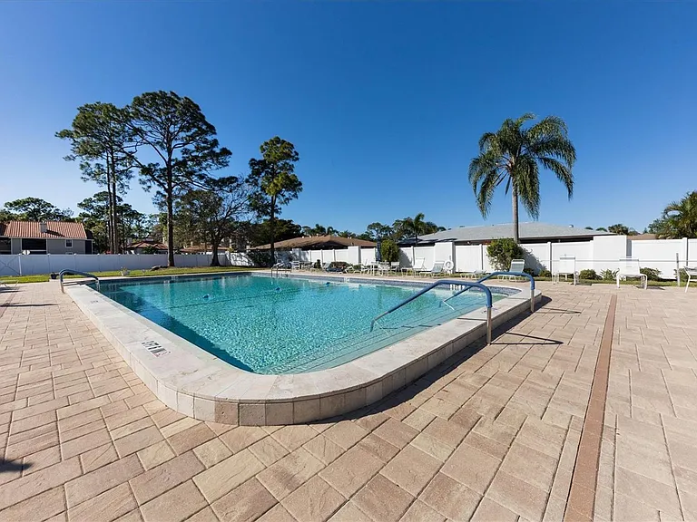 6283 Green View Cir #102 — Photo 17