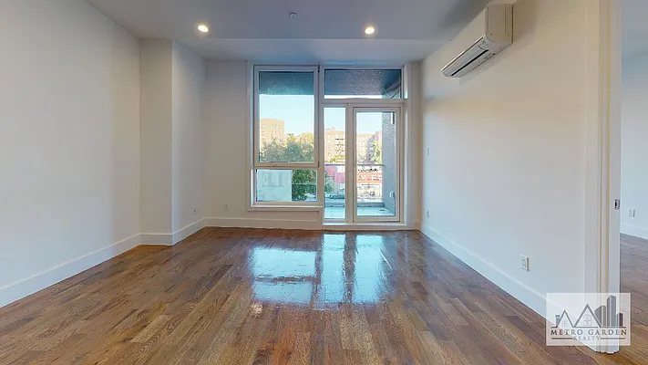 Rented by Metro Garden Realty NYC | media 34