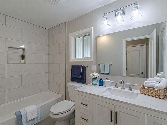 5th image of 616B Inman Rd