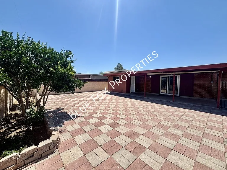7329 E 28th Pl — Photo 3