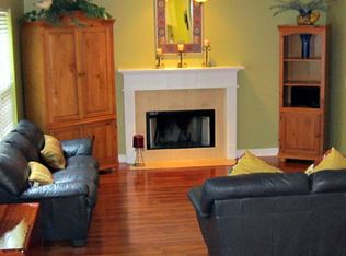 9624 Quail Rdg, Urbandale, IA 50322