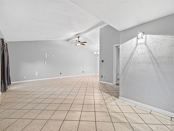 5th image of 4607 Stacey Rd