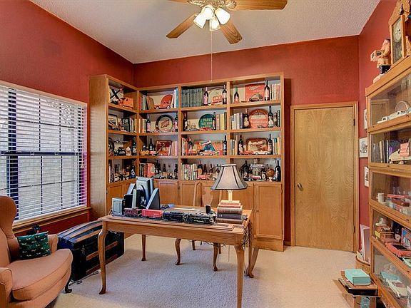5th image of 5805 Painted Valley Dr
