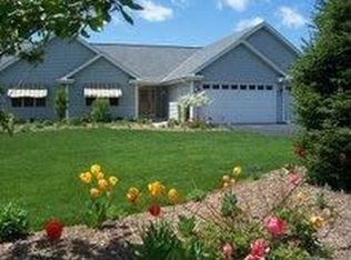 5020 Riverside Rd, Waterford, WI 53185