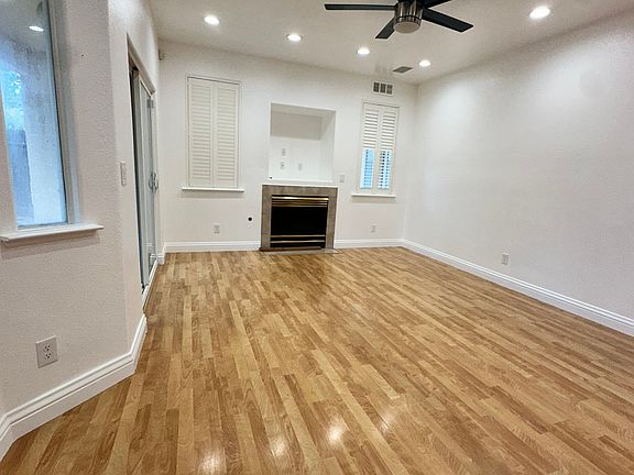 4th image of 5753 W Bedford Ave