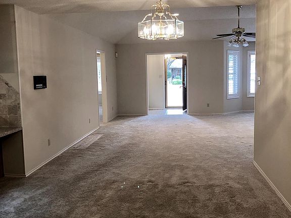 4th image of 116 Aransas Ave