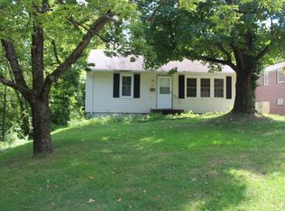 410 Meyer Ave, Saint Louis, MO 63122