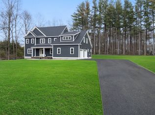 10 Chatham Ln, Danvers, MA 01923