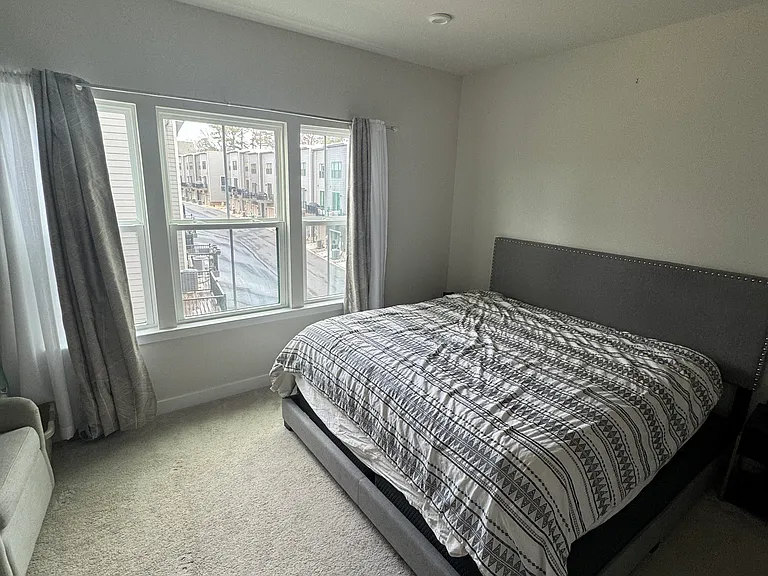 940 Broad River Ln — Photo 11