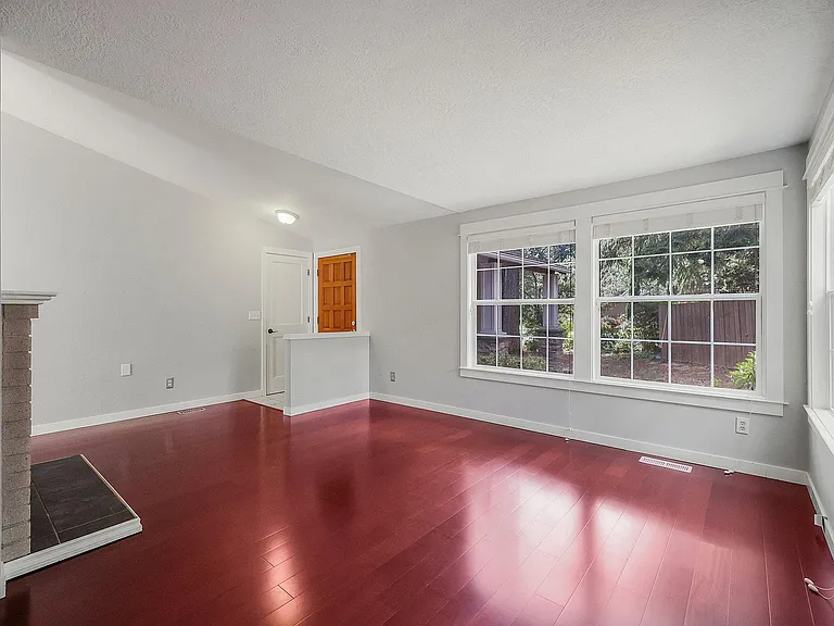 4256 Country Woods Ct — Photo 5