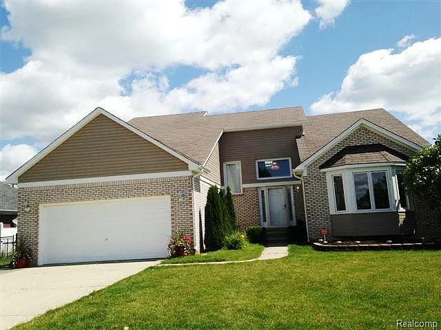 52446 Savannah Ln photo 1