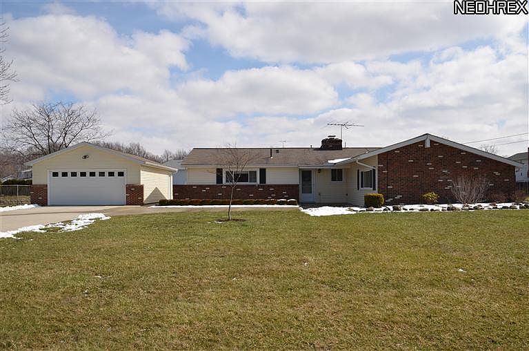 1st image of 7577 Roselawn Dr