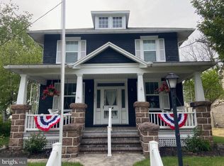 3168 N George St, Emigsville, PA 17318