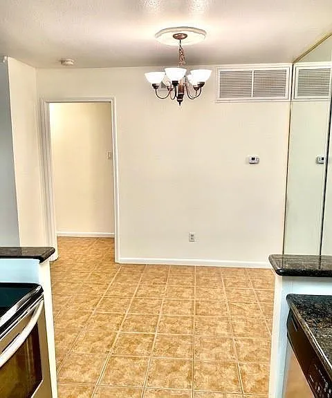 2350 Bering Dr #8 — Photo 4