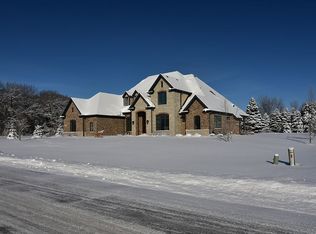 40W752 Maplehurst Ln, Gilberts, IL 60140