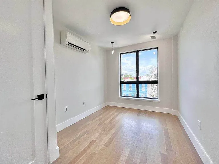 48 Bleecker St #4R — Photo 4