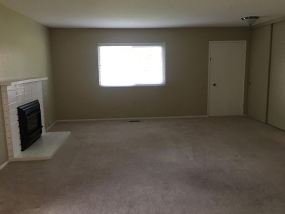 4th image of 28 Temelec Cir
