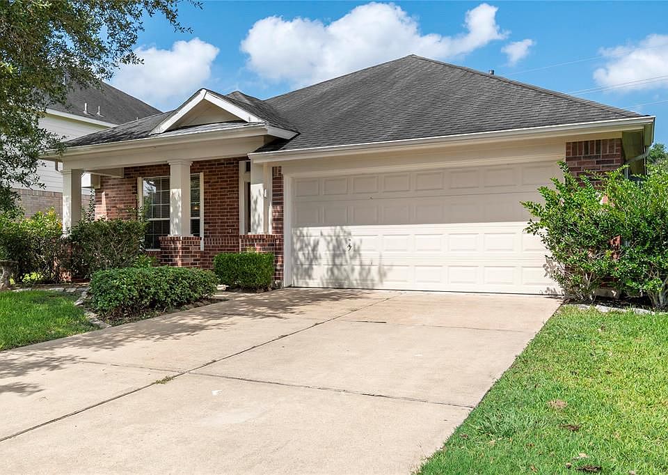 1st image of 2608 Dawn River Ln
