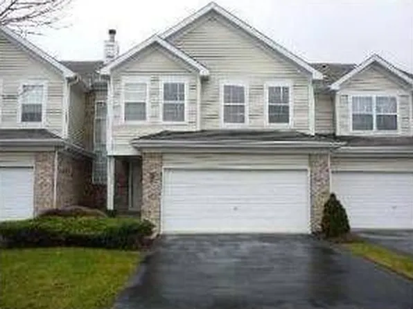 1537 Chatfield Ct, Roselle, IL 60172