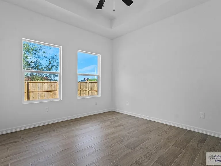 111 Hope Dr — Photo 14