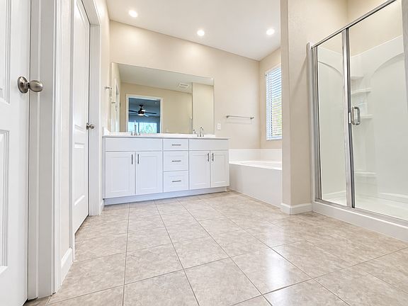 5th image of 2028 Ravine Ln