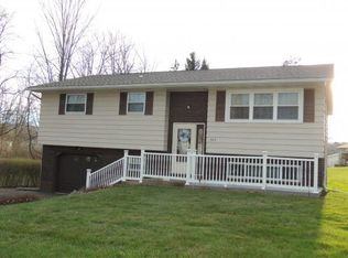 303 Antoinette Dr, Endicott, NY 13760