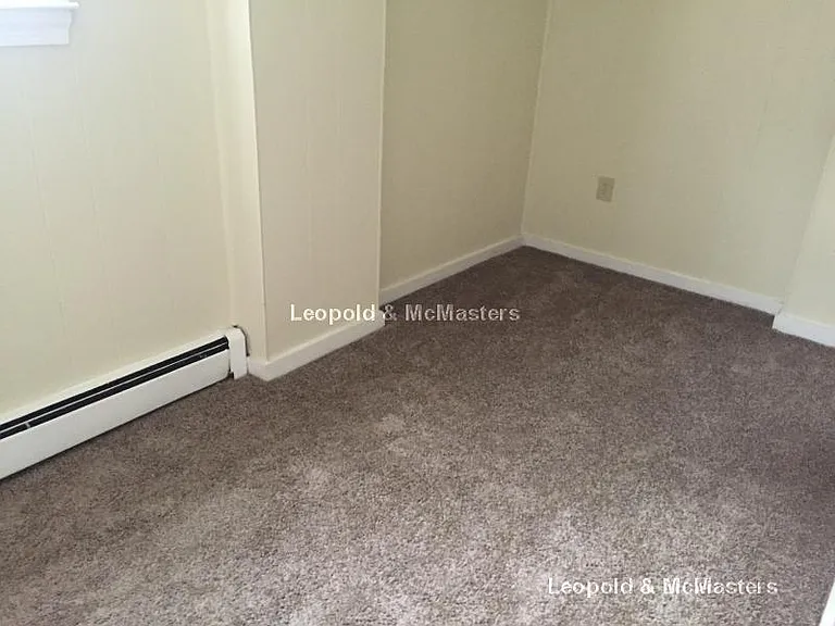 18 Hyde Park Ave — Photo 4