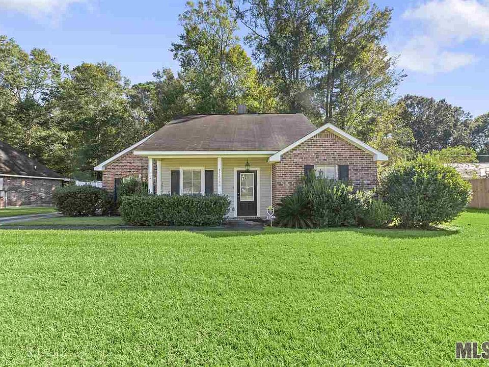 1st image of 32566 Madeline Dr
