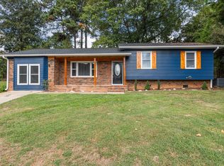 940 Carnegie Dr, Fayetteville, NC 28311