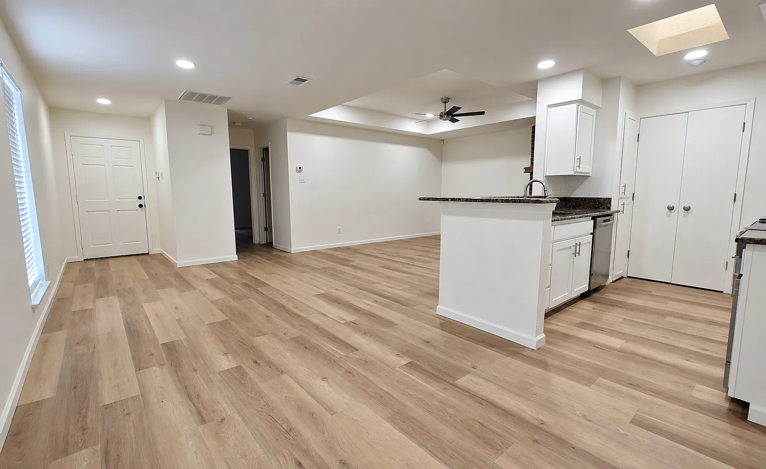 2 bed, 1014 sqft, $2,050 — Photo 1