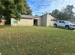 1108 Nicole Dr, North Little Rock, AR 72118