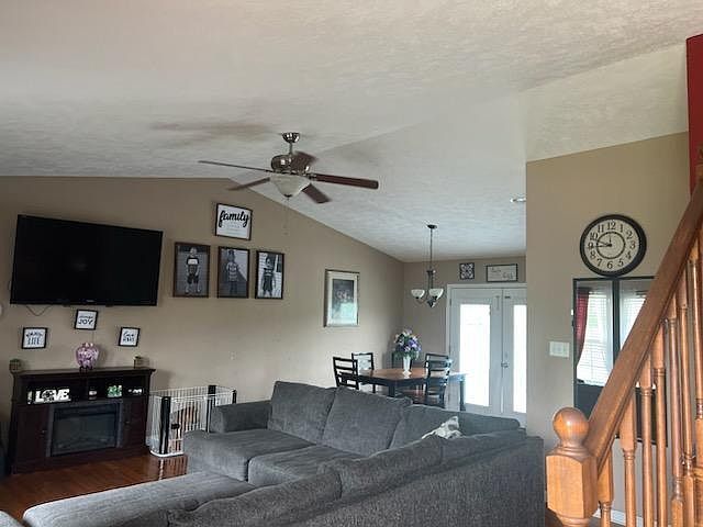 2nd image of 288 Newman Hollow Rd