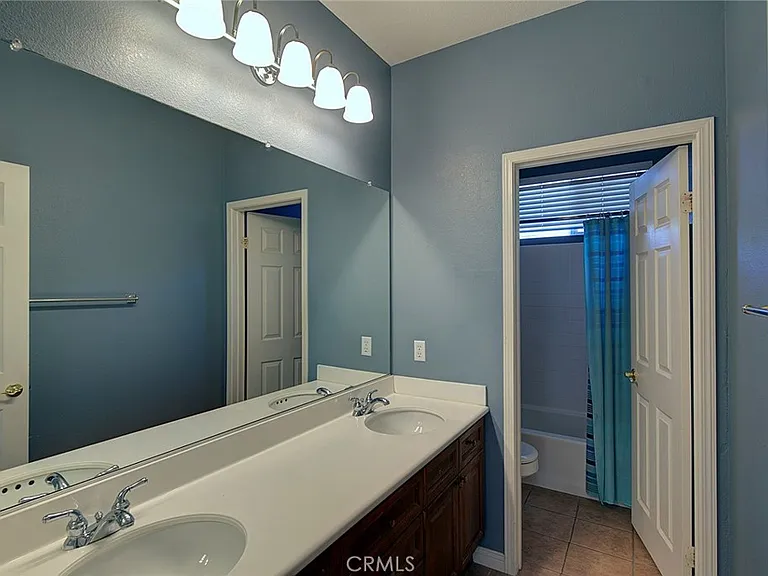4520 Garden City Ln — Photo 26