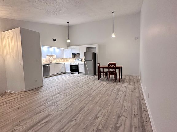 5th image of 19576 Northridge Dr #46