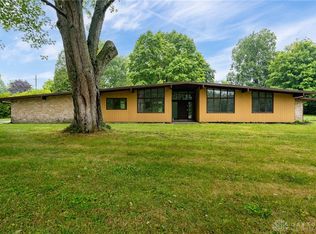2823 Lantz Rd, Beavercreek, OH 45434