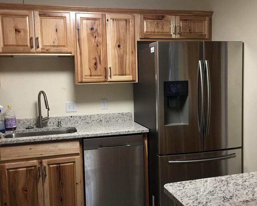 1st image of 3015 Waddington Dr