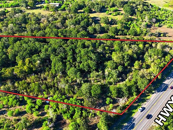 3rd image of 16547 Highway 105