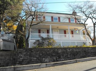 1 W Grand St, Hampton, NJ 08827