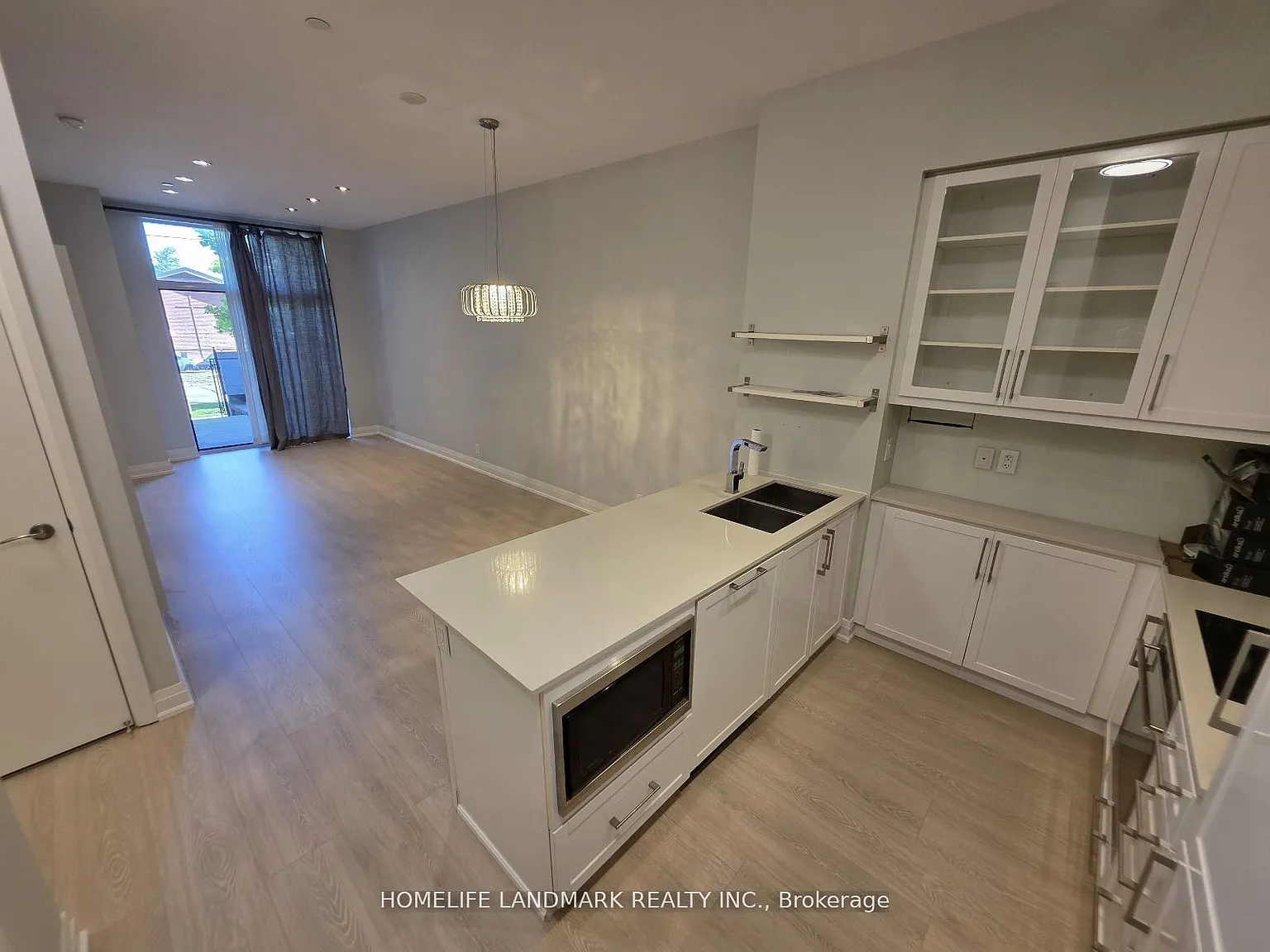 2 bed, $3,100 — Photo 4