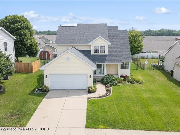 1604 Holbrook Dr, Holt, MI 48842