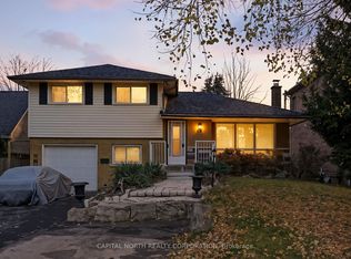 120 Stone Church Rd W, Hamilton, ON L9B 1A3