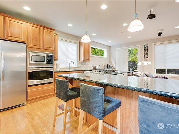 5th image of 14014 NE 85th Court