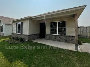 129 N M Ave, El Reno, OK 73036