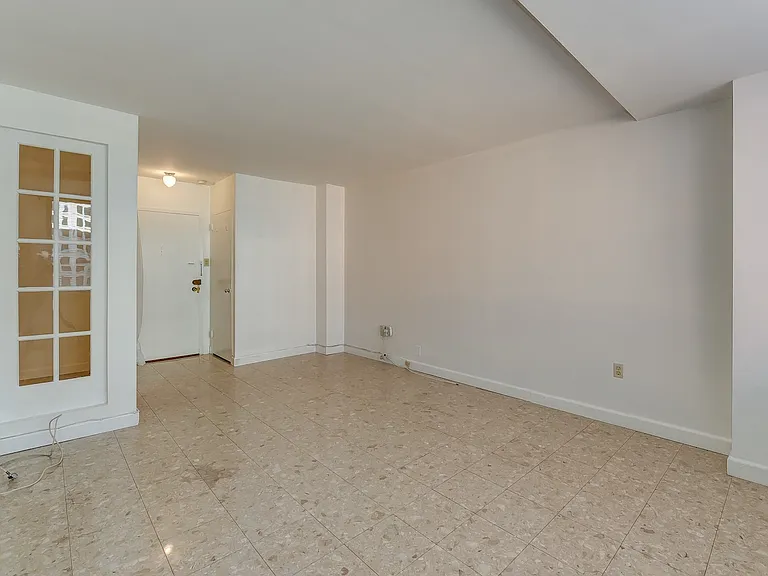 1121 Arlington Blvd #839 — Photo 4