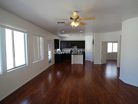 3rd image of 612 Blackbird Knoll Ct